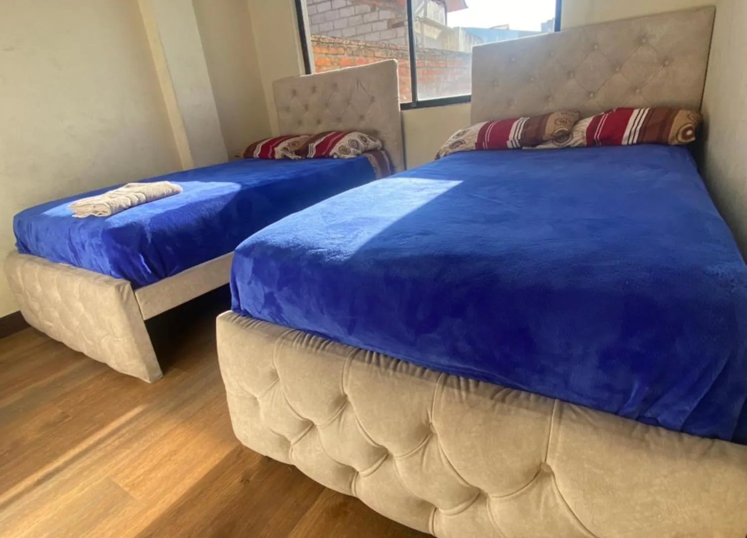 V-Exclusivo Departamento Con Tres Dormitorios Y Free Parking Cuenca Apartmán
